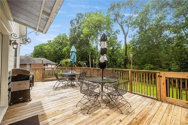 921 Carriage Way — Photo 21