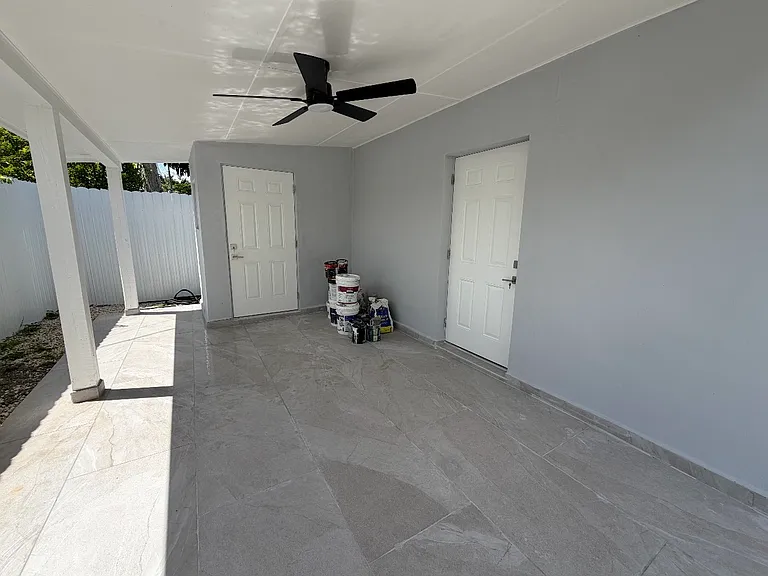 5220 SW 98th Avenue Rd — Photo 2