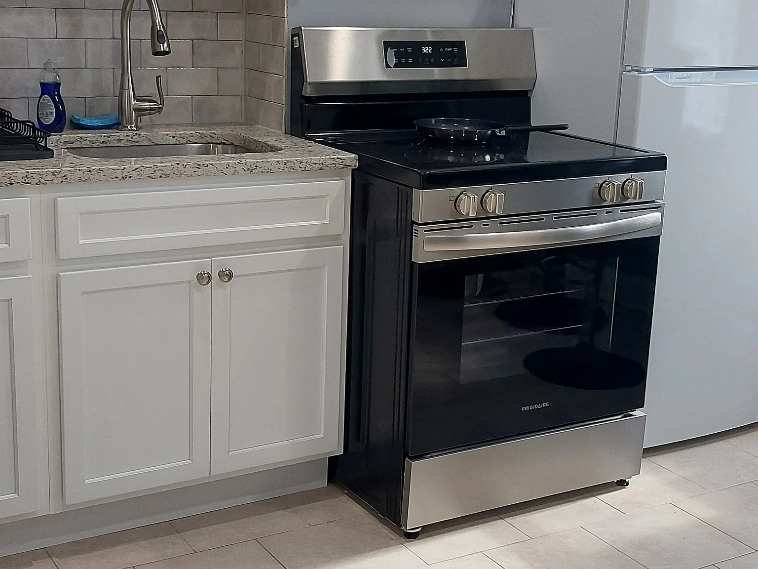 1 bed, 700 sqft, $900 — Photo 1