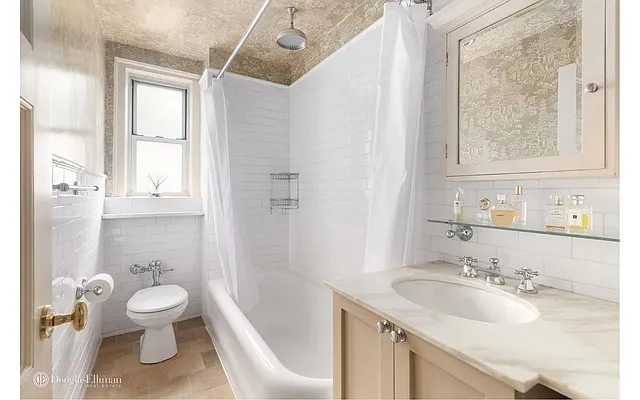 Sold by Douglas Elliman | media 12