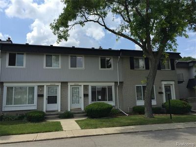 28044 Universal Dr, Warren, MI, 48092