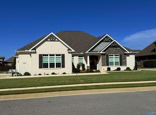 14847 Commonwealth Dr, Athens, AL 35613