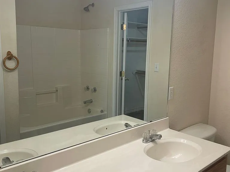 2449 Patriot Commons Rd — Photo 3