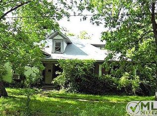 310 SW 3rd St, Kerens, TX 75144