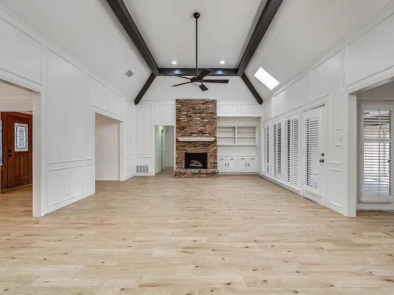 9922 Hickory Xing — Photo 5