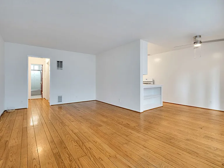 218 S Gale Dr — Photo 8