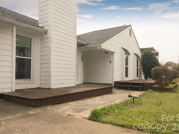 2nd image of 10927 Copper Field Dr