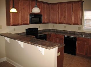 7912 Park Place Dr N, Mobile, AL 36608