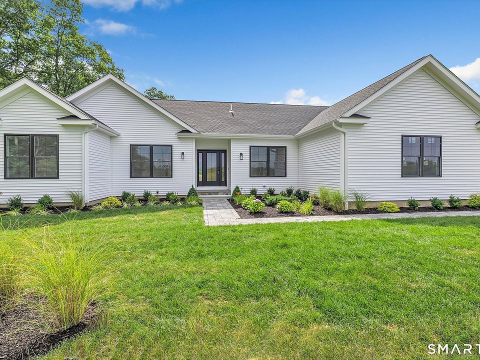 1st image of 20 Hunting Ridge Road