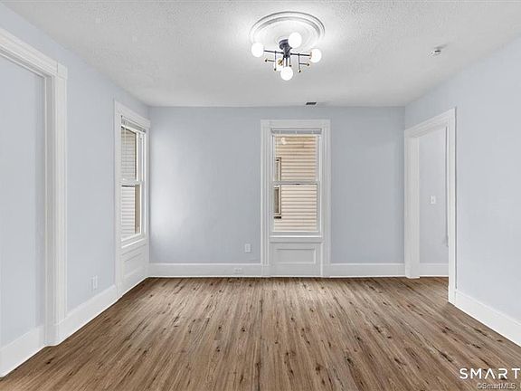 5th image of 55 Admiral St #2