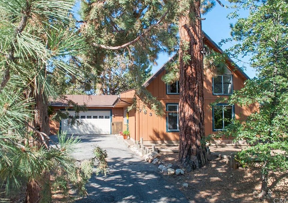 1st image of 733 Villa Grove Ave