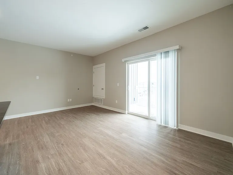 6-web-or-mls-2111-heyboer-dr_12102024
