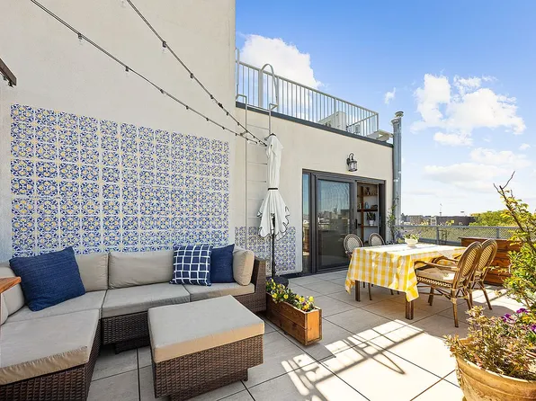227 34th St #4R, Brooklyn, NY 11232