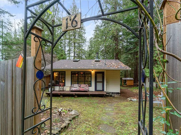 16 Treasure Trl, Nanaimo, BC V9R 6R1