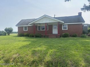 7352 Smokehouse Rd, Stantonsburg, NC 27883