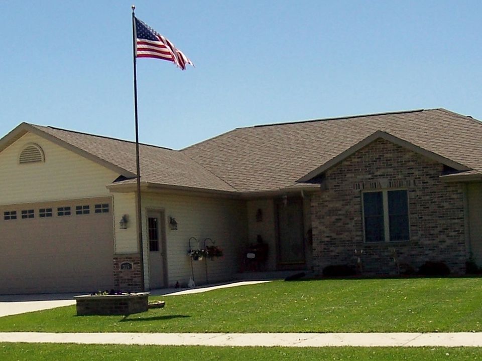 1st image of 315 Autumn Ln