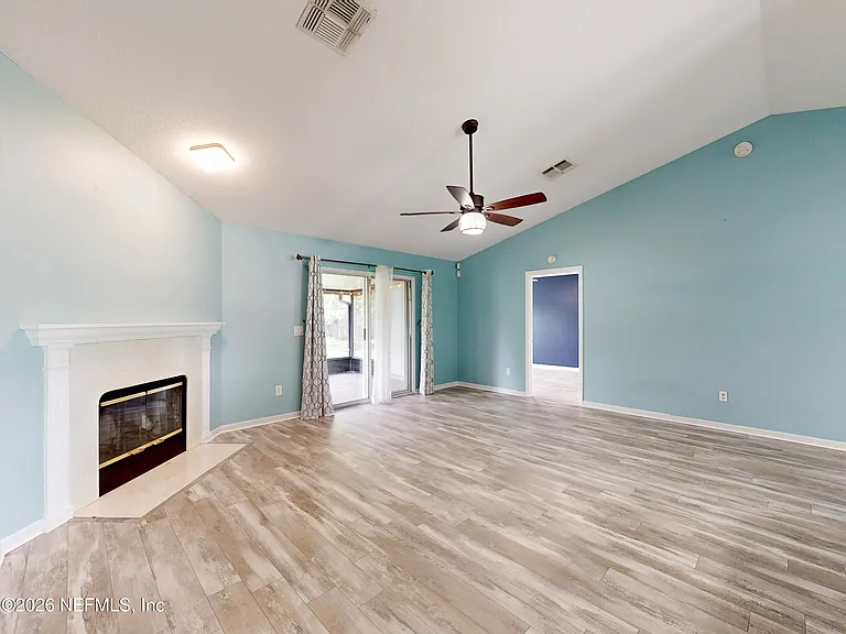 2084 Frogmore Dr — Photo 18