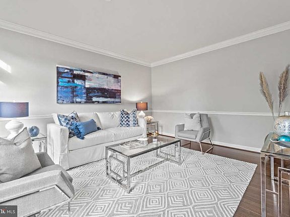 4th image of 3509 Lake St