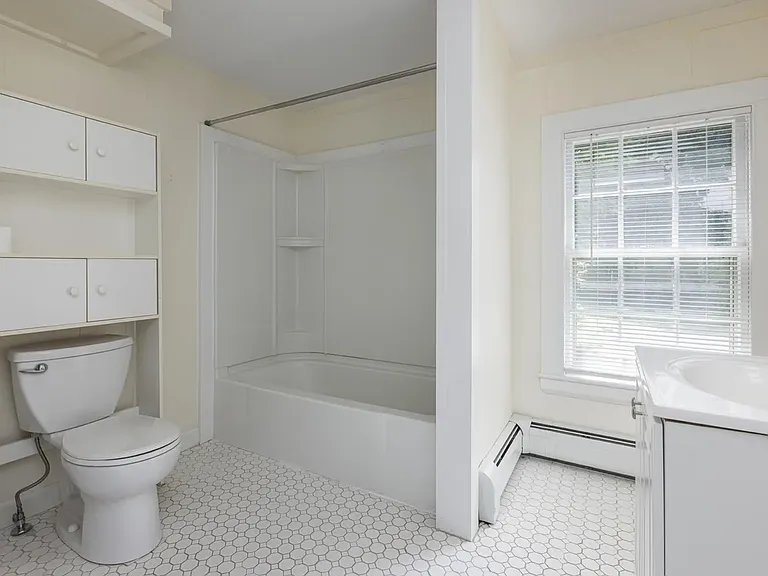 236 Brackett St #1 — Photo 11
