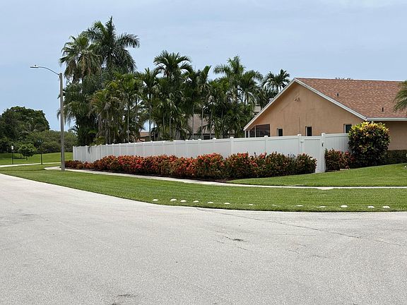 2nd image of 1076 SW 26th Terrace