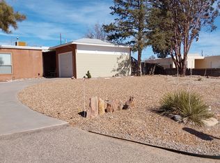 3803 Rose Cir SE, Rio Rancho, NM 87124