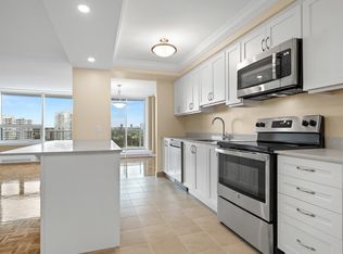 The Seigniory, Ottawa, ON K1N 8M1