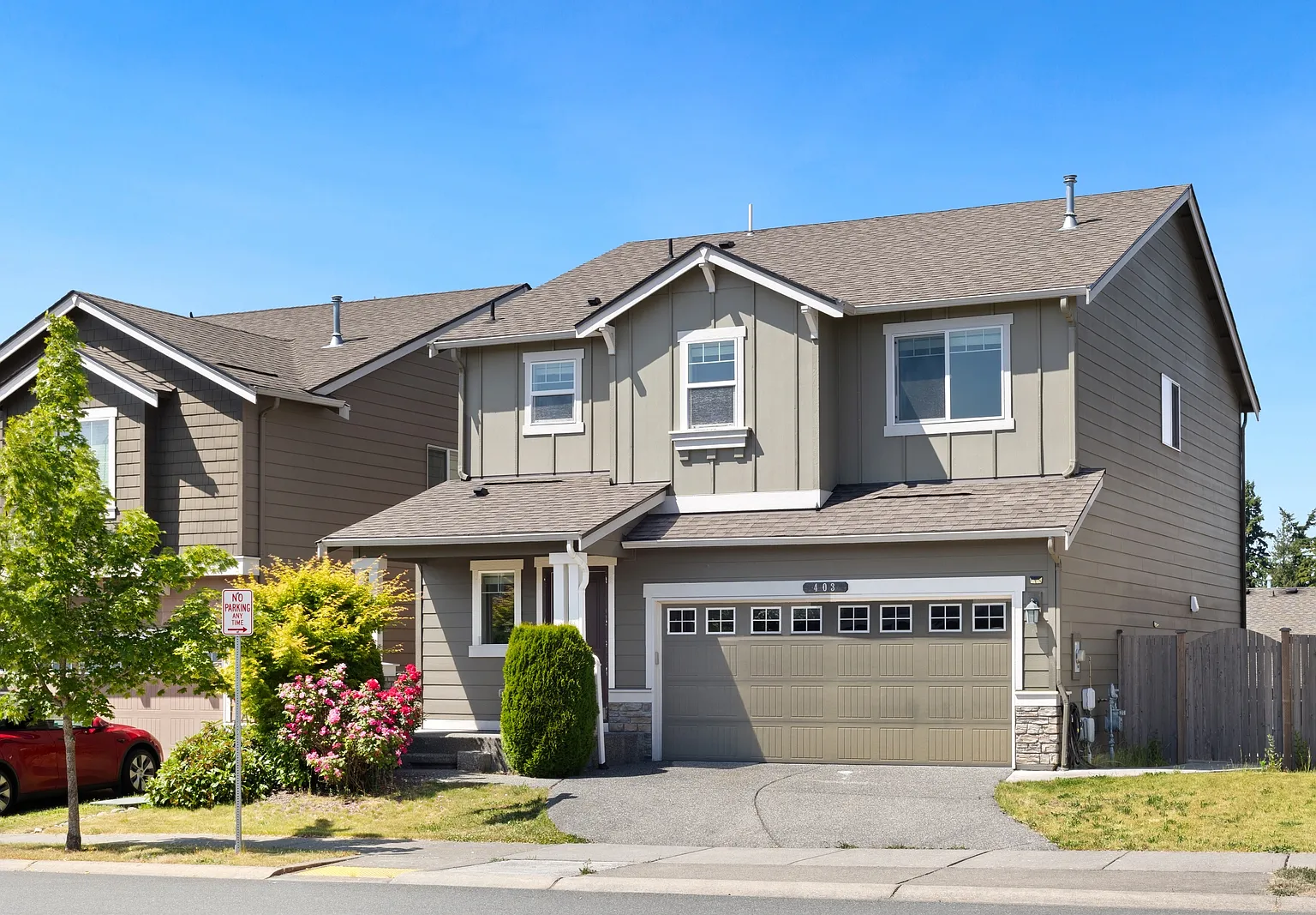 4 bed, 3.5 bath, 2806 sqft, $4,300 — Photo 2