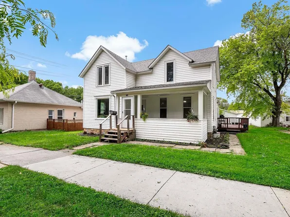 706 N Broad St, Mankato, MN 56001