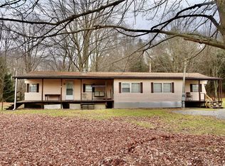 72 Snyder Rd, Greenville, PA 16125