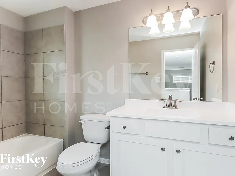 9207 Penfield Dr — Photo 13