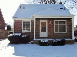 22404 Gaukler St, Saint Clair Shores, MI 48080