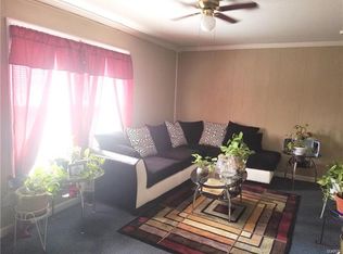 1810 Skeen St, Madison, IL 62060