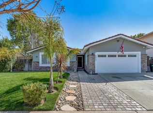 6930 Glenview Dr, Gilroy, CA 95020