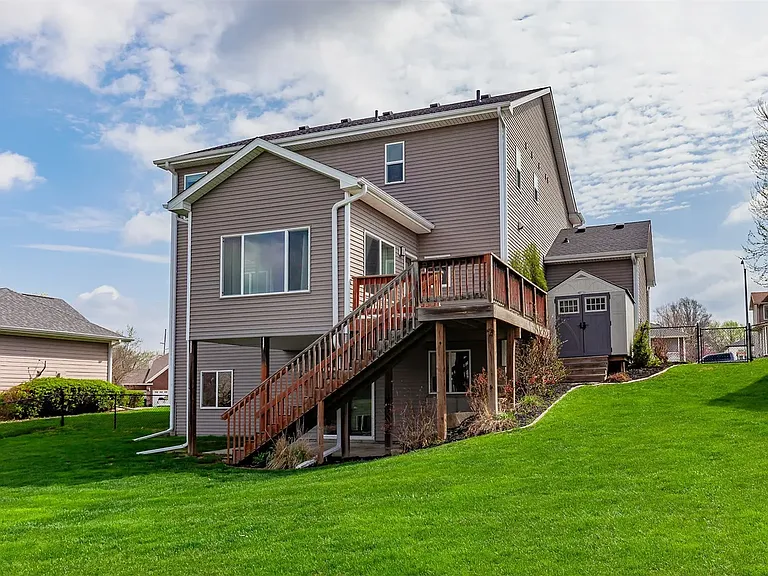 4104 Lakeland Ct — Photo 16