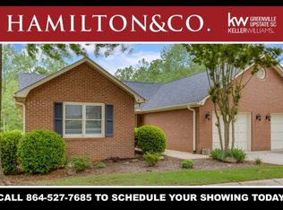 126 Fairoaks Dr, Greenville, SC 29615