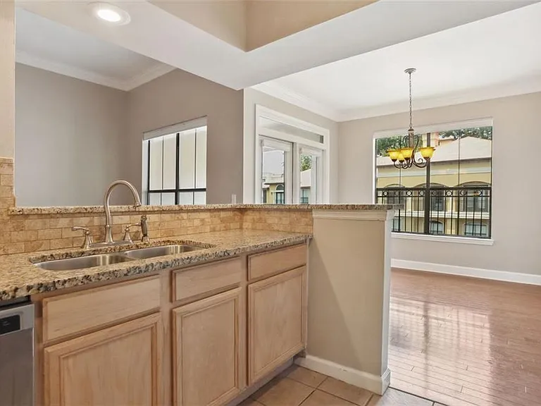 3777 Peachtree Rd NE #331 — Photo 6