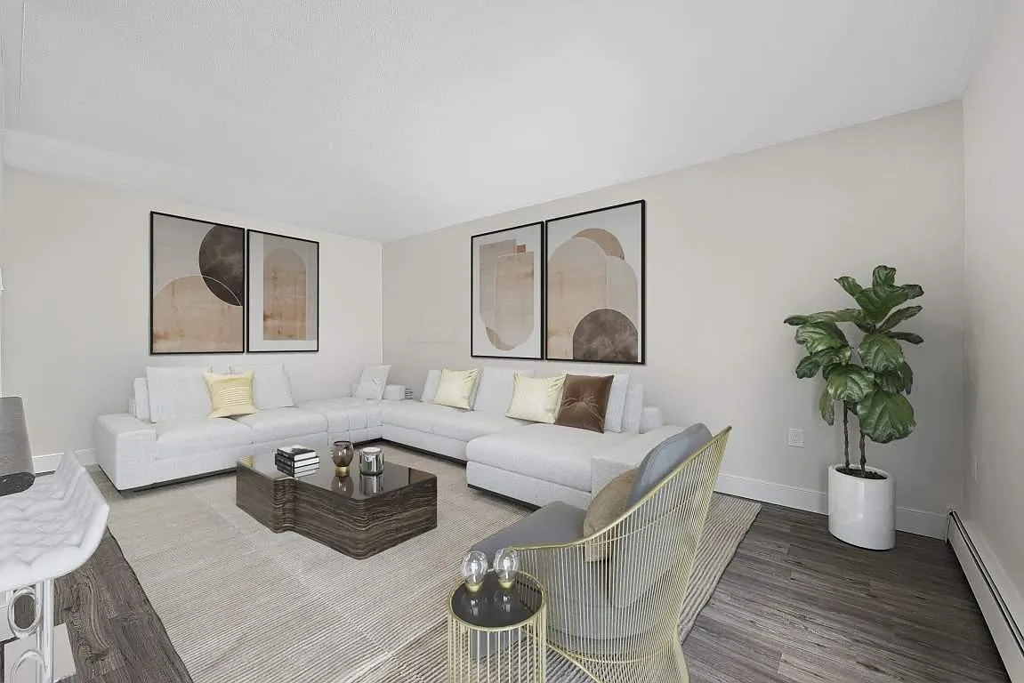 500 Glenelm Cres. — Photo 4