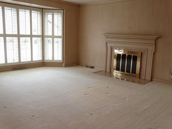 2nd image of 119 Windwood Point