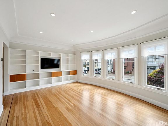 4th image of 363 Monticello St