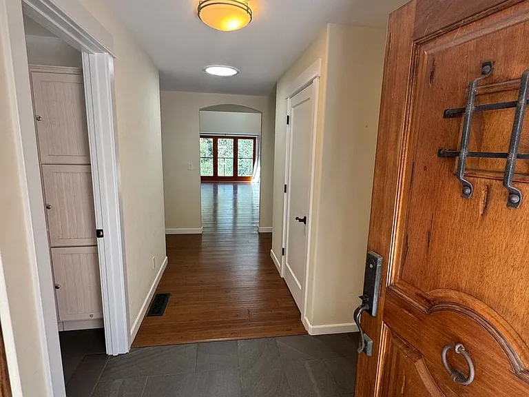 325 Vista Robles Dr — Photo 4