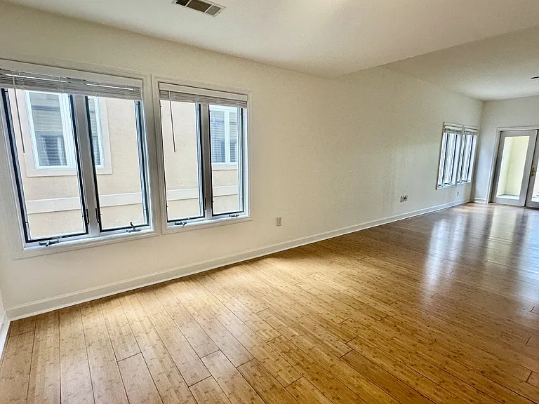 14 E Johnston Way — Photo 11