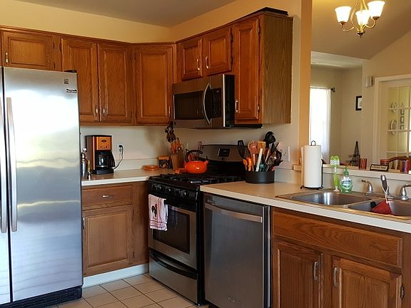 4th image of 41 Harker Hill Dr #3