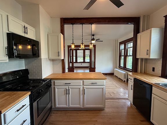 2nd image of 150 Green St #1