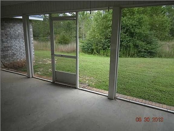 5th image of 5048 Glimmer Ln