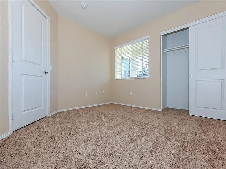 Heritage II Luxury Senior Apts — Photo 31