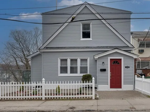 302 Edwards Place, Yonkers, NY 10703