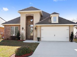 212 Fairway Villas Cir, Diamondhead, MS 39525