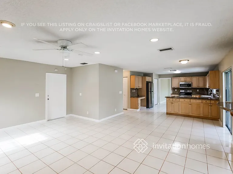 9130 NW 44th Ct — Photo 5