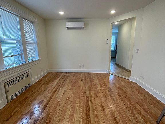 3rd image of 460 Shannon Pl Floor 2
