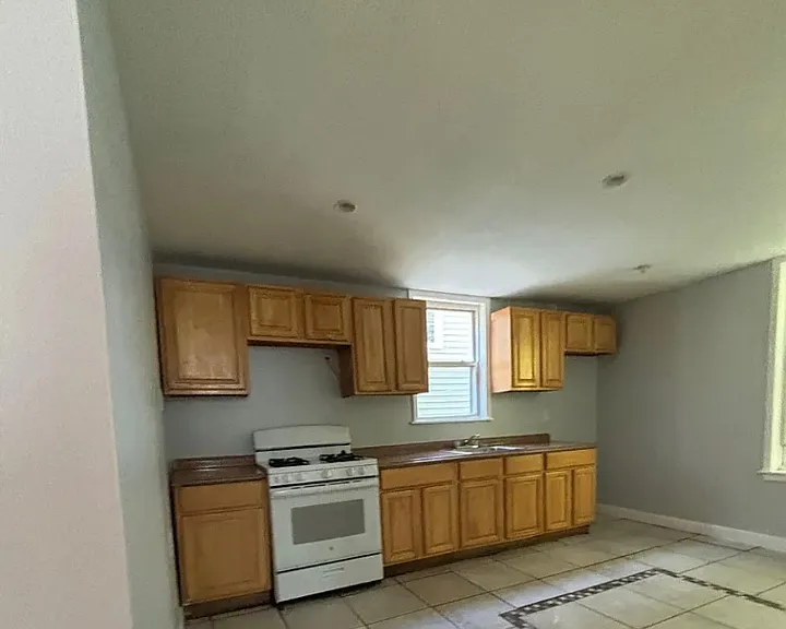157 Hobson St #2L — Photo 1